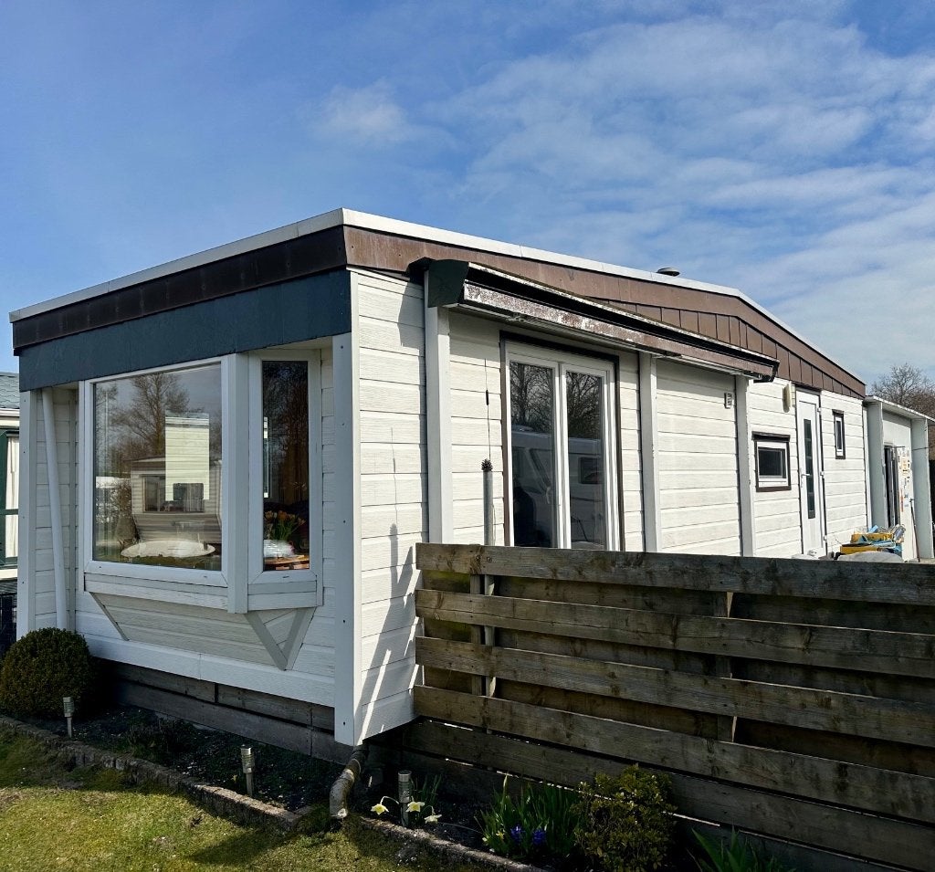 Kunststof chalet 2 slaapkamers incl.transport NL♦️, Tot en met 4