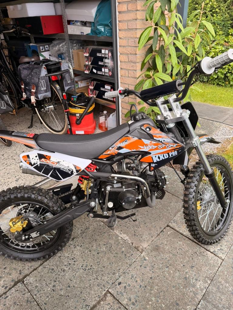 Kxd Pro Pitbike 607, Fietsen en Brommers, Minibikes, Midibikes en Pitbikes, Ophalen, Zo goed als nieuw, 125 cc, Pitbike