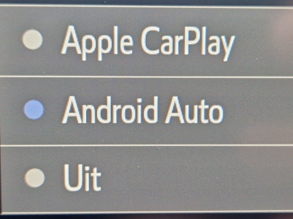 Toyota Aygo X 1.0 VVT-i MT Play NL Auto - All Season Banden, 12 maanden, Gebruikt, 920 kg, 4 stoelen