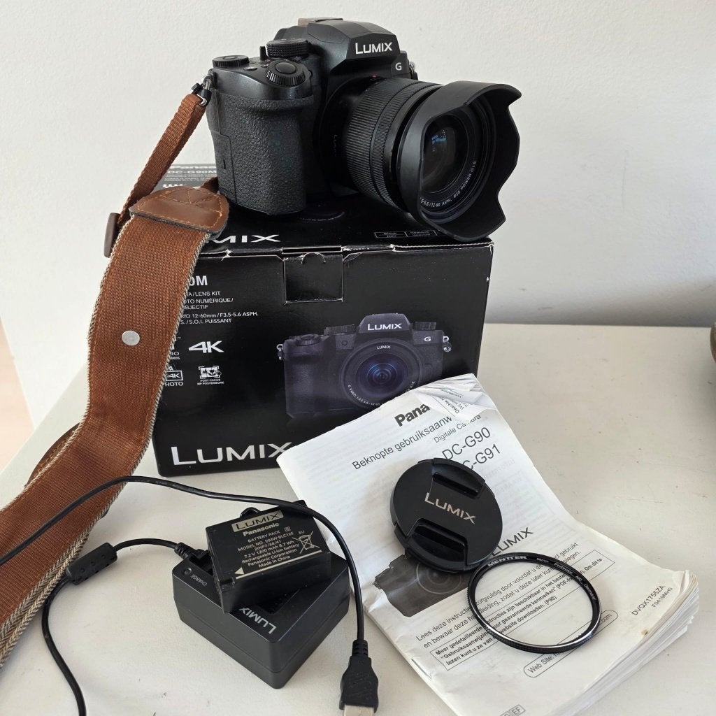 Panasonic Lumix DC-G90 (M-kit) Lage shuttercount, Panasonic, Ophalen of Verzenden, Zo goed als nieuw, Ingebouwde flitser
