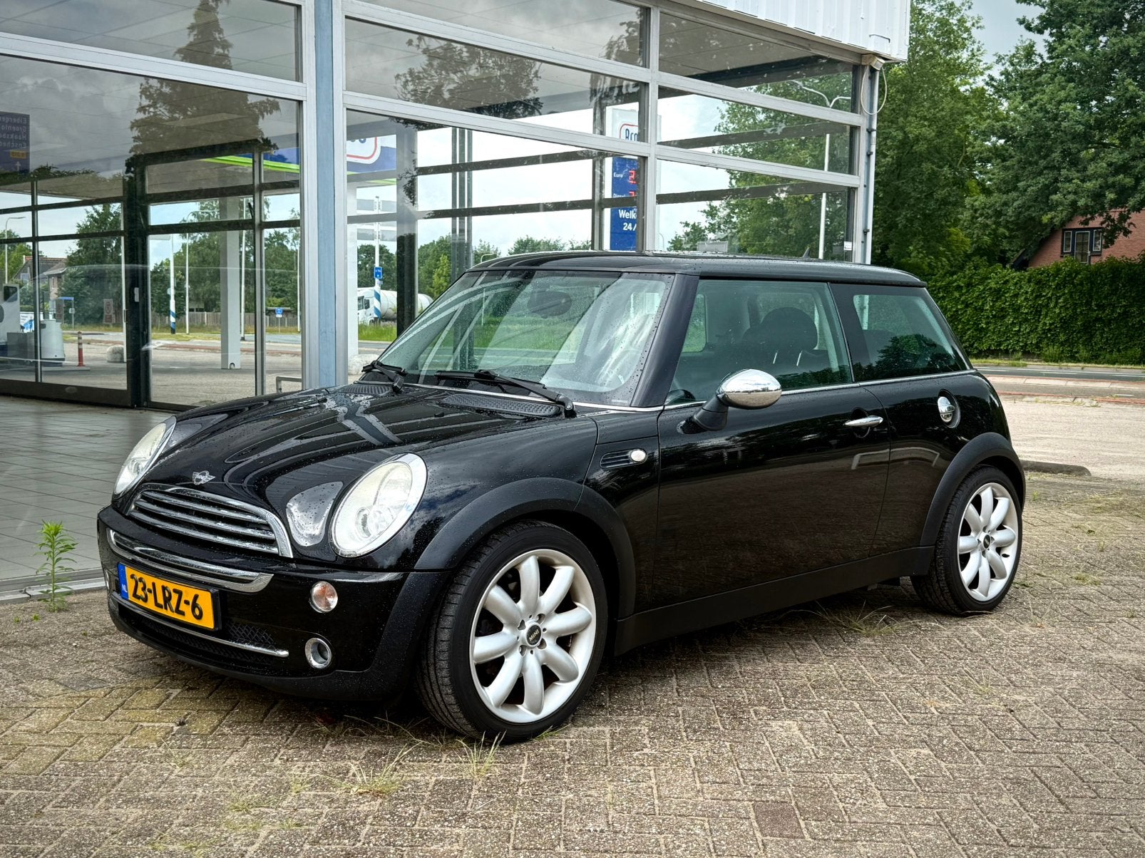 Mini 1.6 16V Cooper Zwart (Nieuwe apk, Goed onderhouden), Auto's, Voorwielaandrijving, Stof, Zwart, 4 cilinders