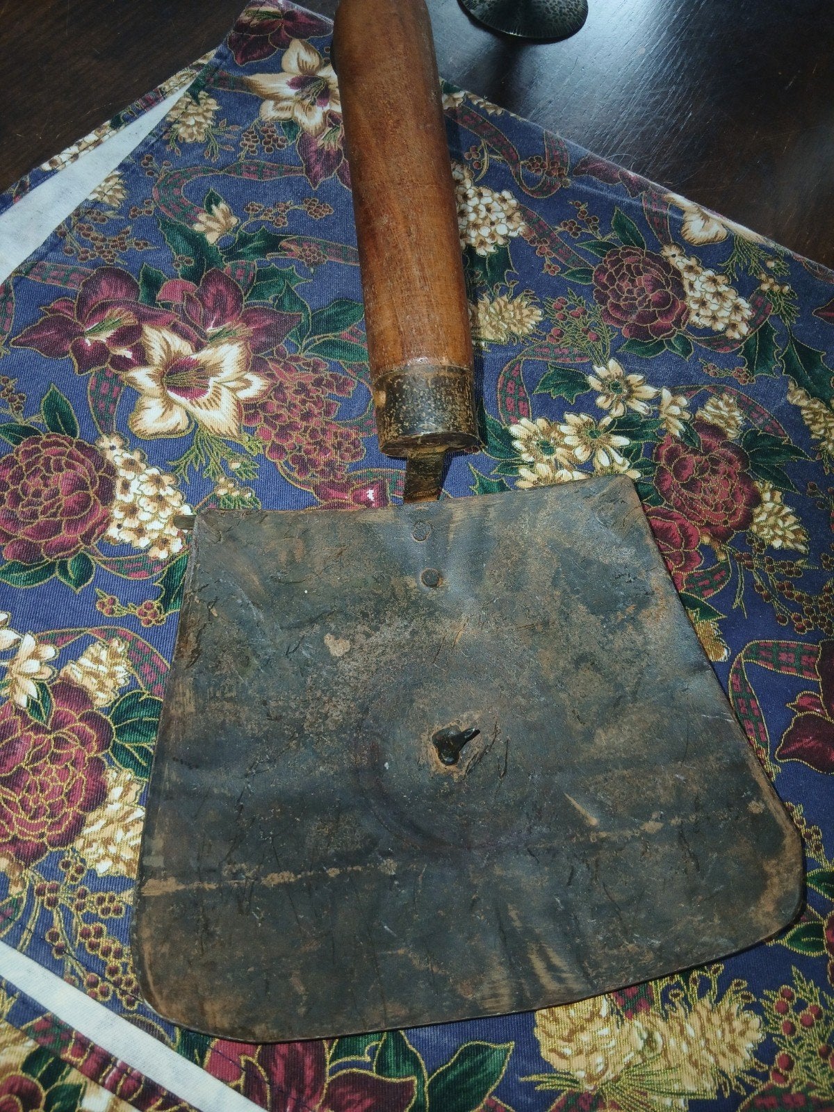Antieke vintage brutalistisch kandelaar houten handvat/ring, Ophalen of Verzenden, Koper of Brons