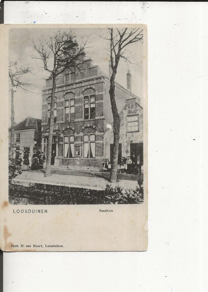 Loosduinen Raadhuis en dorpsgenoten 1905, Ophalen of Verzenden, Voor 1920, Ongelopen, Zuid-Holland