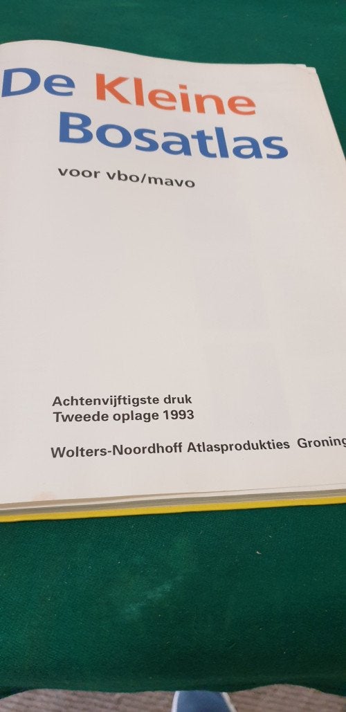 boek de kleine bosatlas voor vbo/ mavo, Boeken, Ophalen of Verzenden