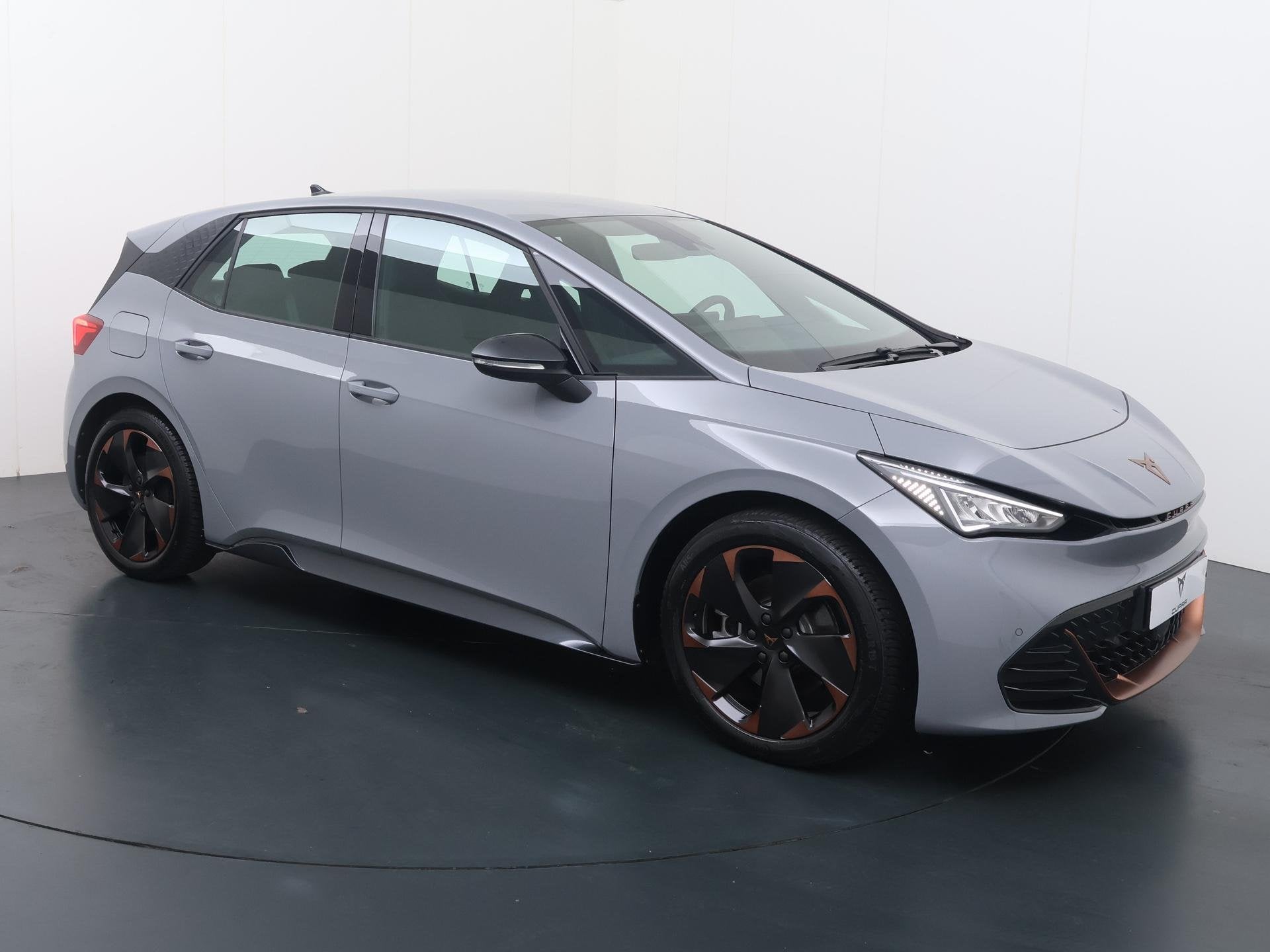 CUPRA Born Business Plus 62 kWh | 204 PK | SoH 93% | Adaptiv, Auto's, Gebruikt, Zwart, 375 min, 1728 kg