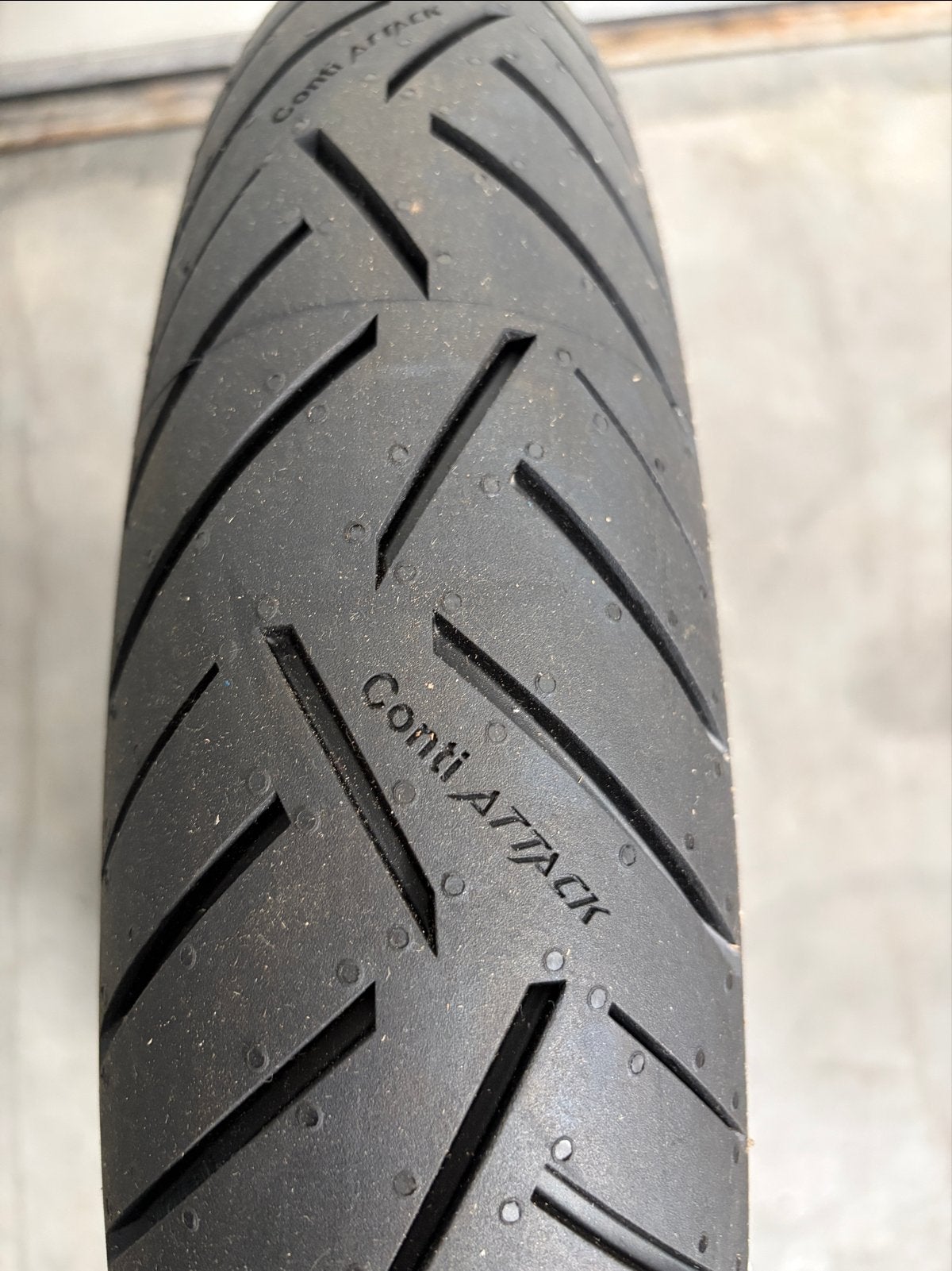 Continental ContiRoadAttack 3 CR 100/90 R18 56H voorband, Continental-Plaza 1 30175 Hannover, Nieuw, Ophalen of Verzenden, Mail_service@conti.de