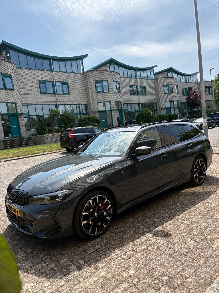 BMW 3-Serie 330e 292pk Aut 2026 Grijs, 1998 cc, Achterwielaandrijving, 4 cilinders, Stationwagon