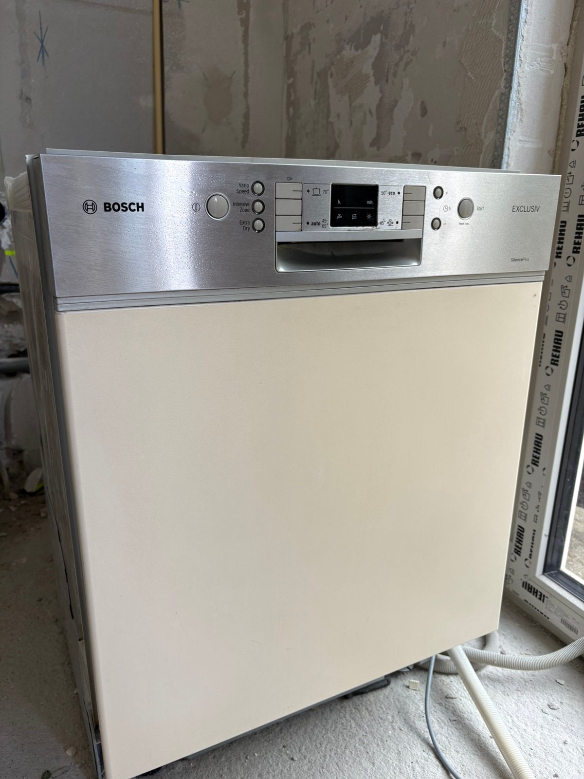 Bosch geintegreerde vaatwasser, Ophalen, Zo goed als nieuw, Inbouw, 85 tot 90 cm