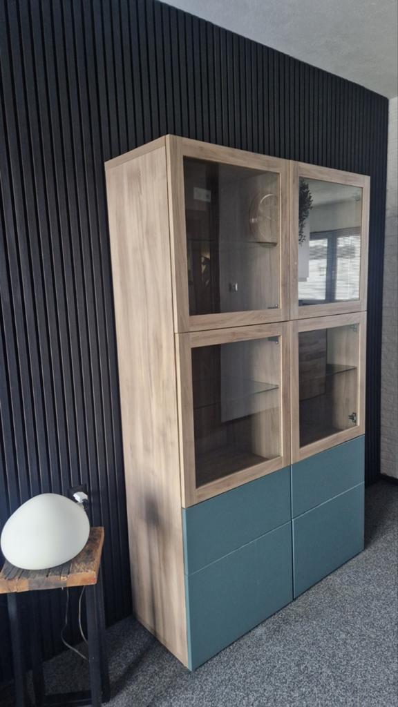 Besta kast van ikea, Modern, Eigentijds, Met deur(en), 100 tot 150 cm, Glas