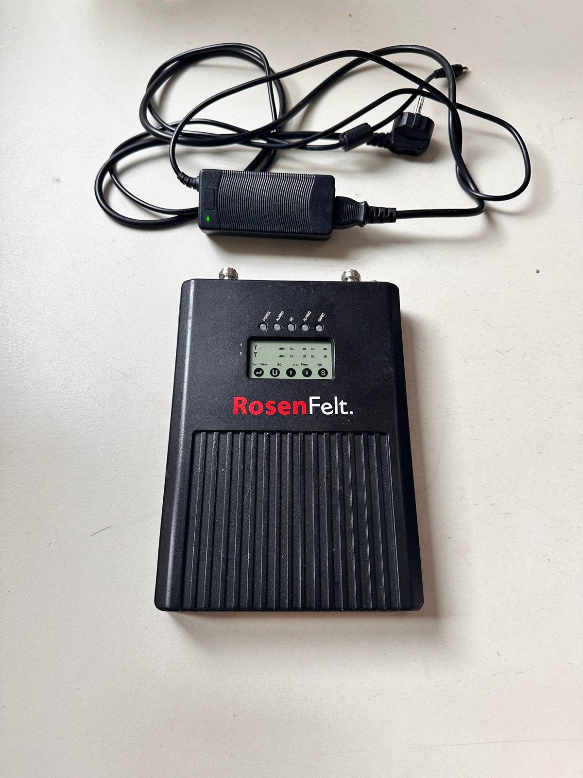 Rosenfelt RF EL13-L Mobiele Signaalversterker / Repeater, Ophalen of Verzenden, Gebruikt