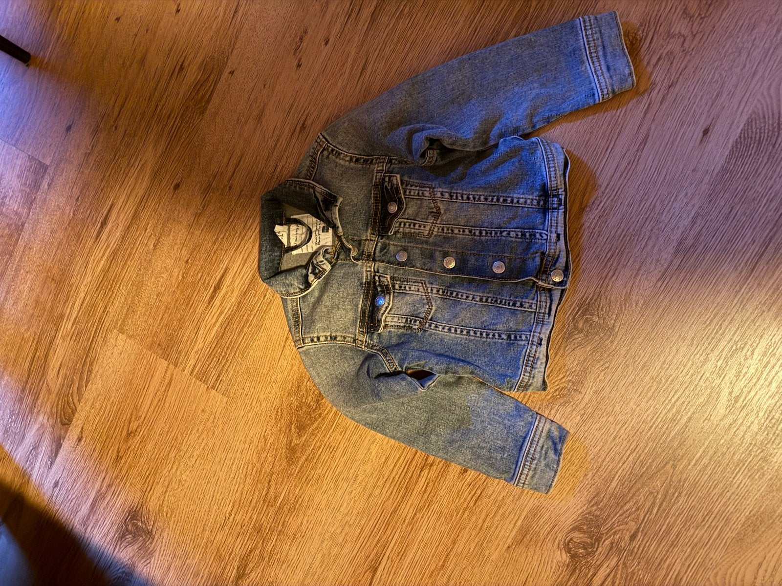 Spijkerjasje Hema maat 98/104, Ophalen of Verzenden, Zo goed als nieuw, Jongen of Meisje, Jas