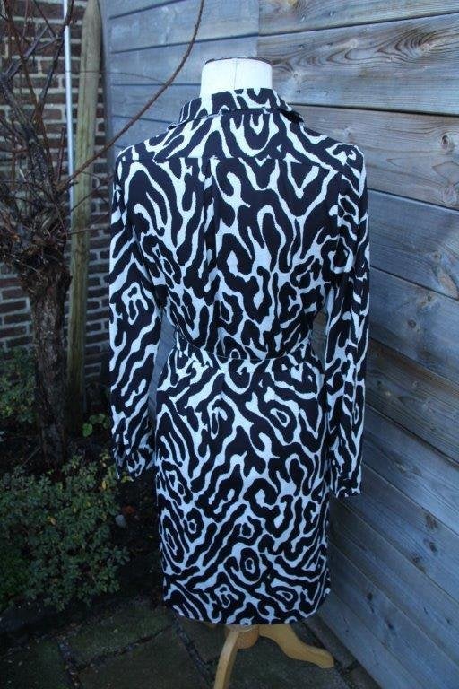 Doorknoopjurk zwart/ bruin Lizzy & Coco mt M Vaste prijs, Kleding | Dames, Maat 38/40 (M), Zwart, Ophalen of Verzenden, Knielengte