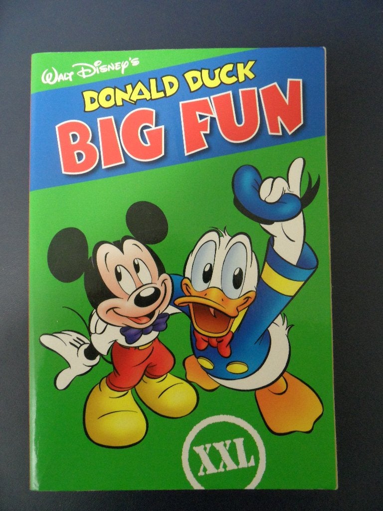 Donald Duck. Big Fun. XXL. 2010., Boeken, Eén stripboek, Ophalen of Verzenden, Gelezen