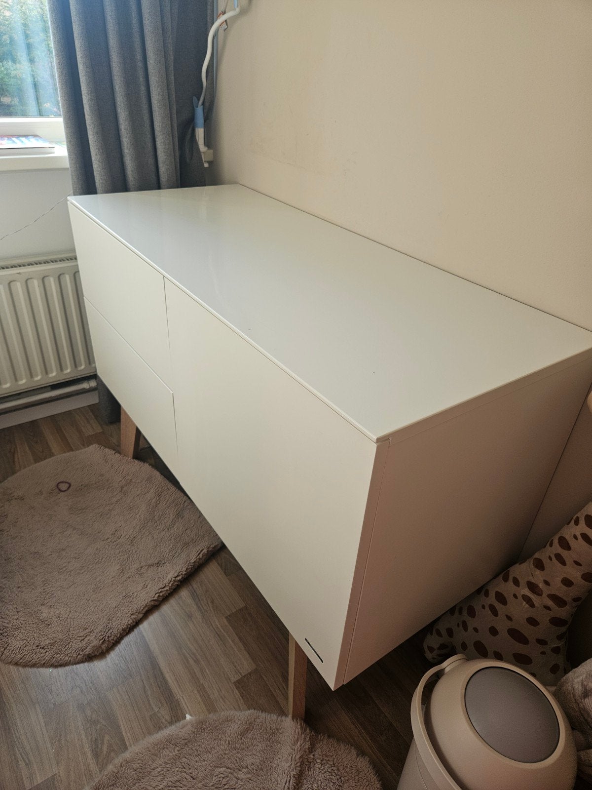 Kidsmill Sixties Commode - Wit met Eiken Poten, Ophalen