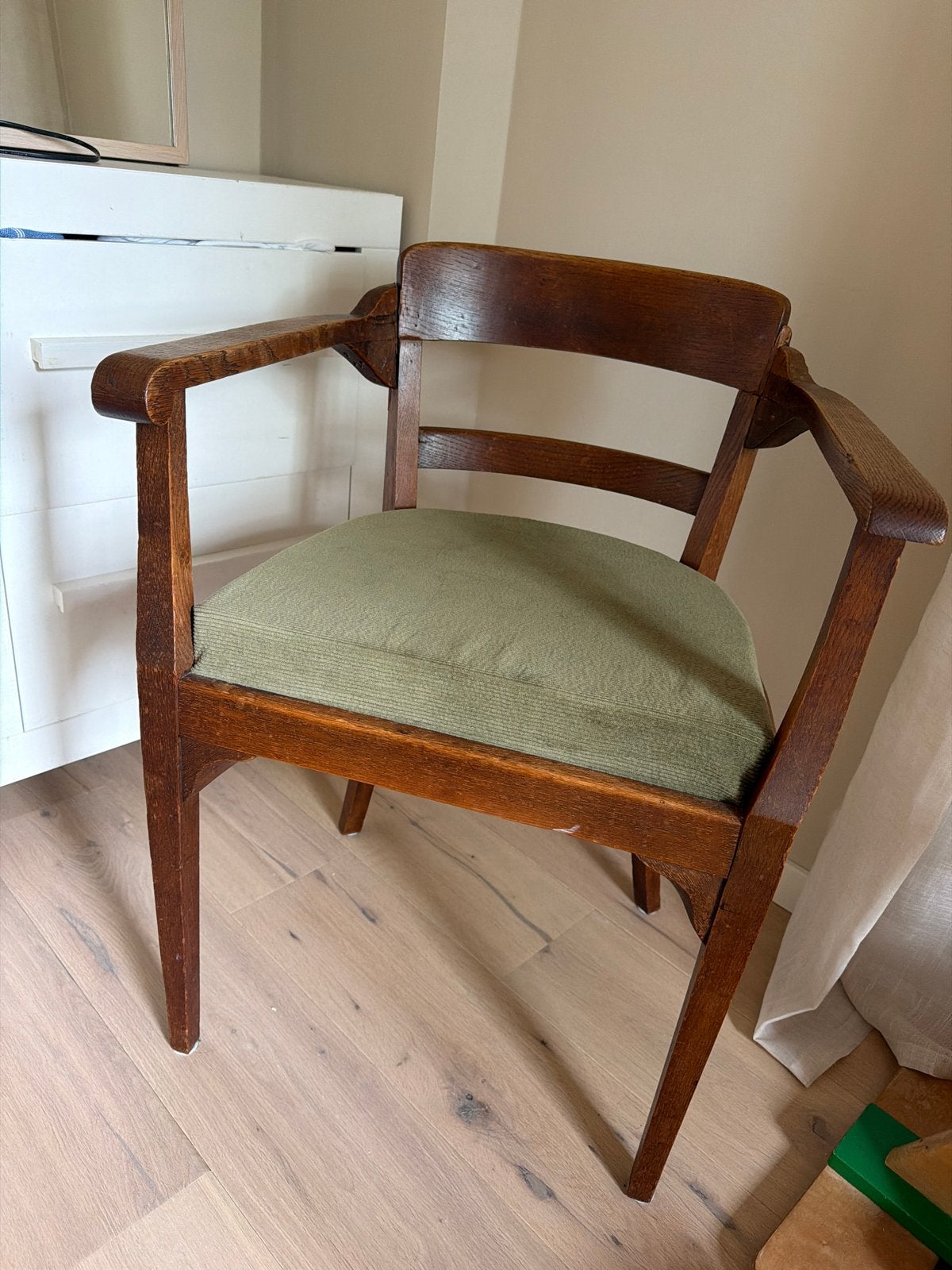Vintage eiken stoel met nieuwe bekleding, Antiek en Kunst, Ophalen