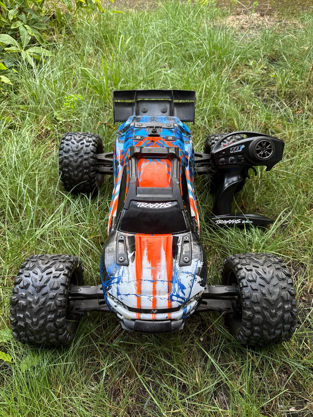 Traxxas E-Revo 2.0 VXL 6S met 6 accu's en onderdelen, Overige merken, Gebruikt, Groter dan 1:32, Ophalen of Verzenden