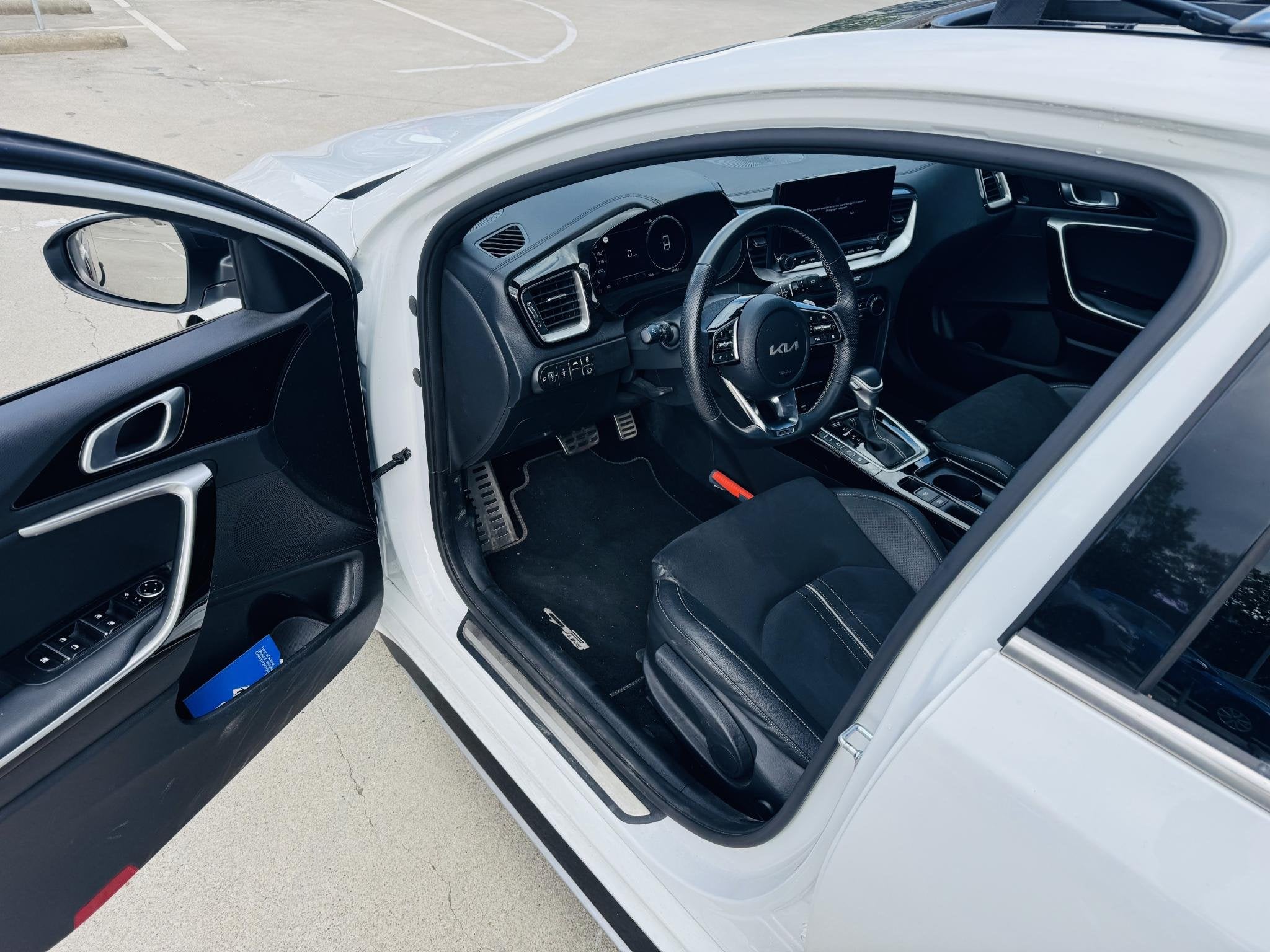 Kia ProCeed 1.5 T-GDi GT-Line Automaat|Panoramadak|Stoelen &, Auto's, Gebruikt, Euro 6, 4 cilinders, 610 kg