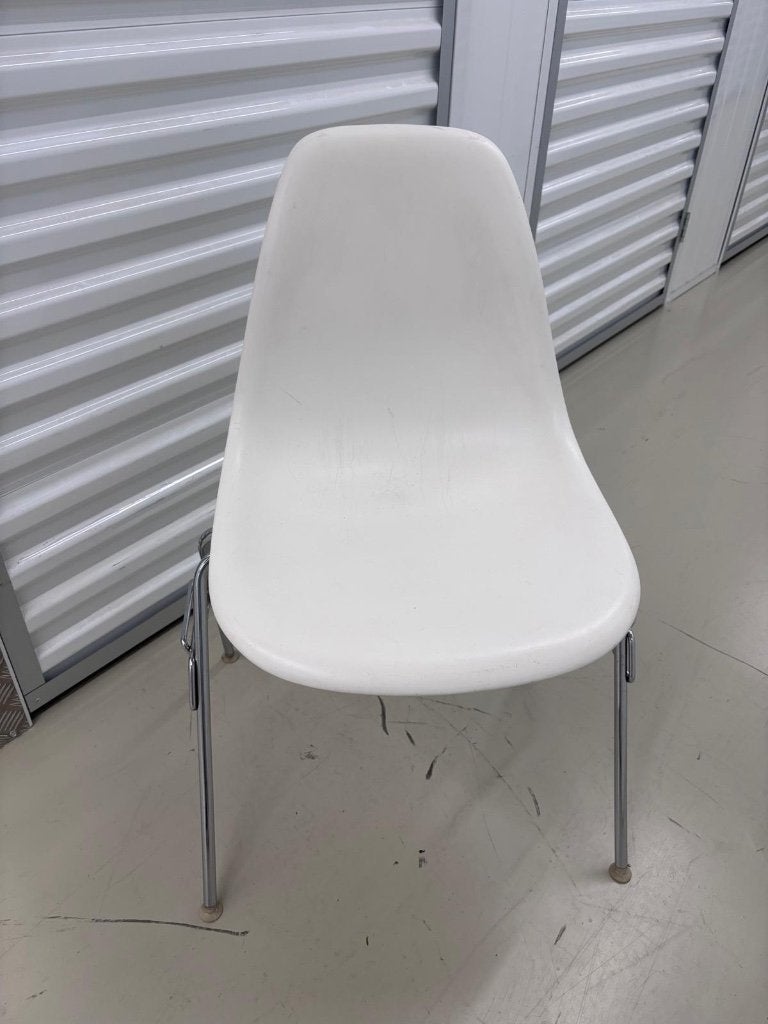 1x Eames Vitra DSS stoel/ side chair wit stapelbaar, Ophalen, Wit, Eames, retro, Vitra, Herman Miller, side chair, eetkamerstoel