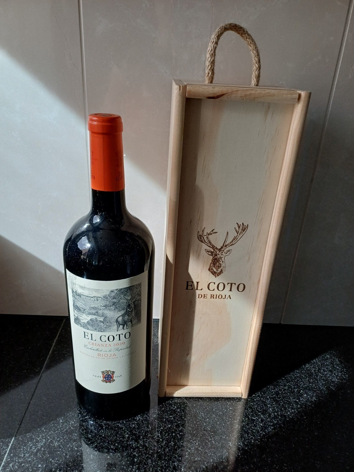 El Coto de Rioja Crianza 2020 1,5 lRode Wijn met Houten Kist, Spanje, Nieuw, Ophalen of Verzenden, Rode wijn