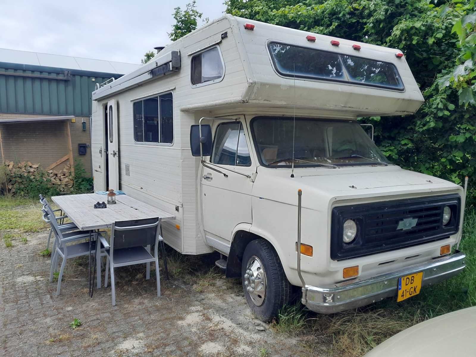 1977 Chevrolet-itasca C25C KAMPEERAUTO DB-41-GK, Caravans en Kamperen, Campers, Bedrijf, Benzine, Overige merken