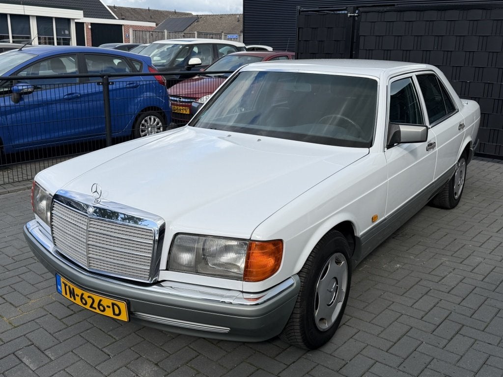 Mercedes-Benz S-Klasse 300 SE| WIT| HANDBAK| UNIEK| ZEER MOO, Auto's, 188 pk, Wit, Mercedes-Benz, Bedrijf