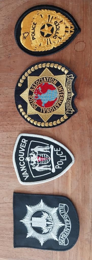 Verzameling Politie Emblemen - Internationaal, Verzamelen, Ophalen of Verzenden