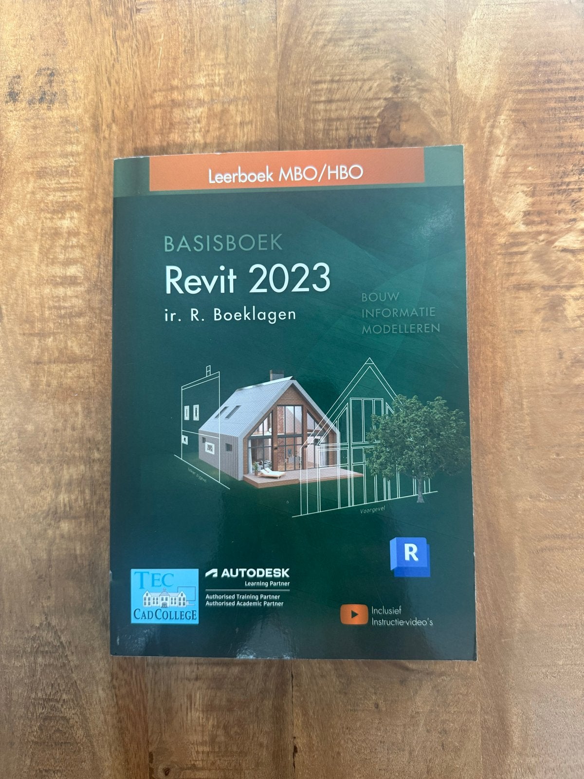 Basisboek Revit 2023 - MBO/HBO inclusief instructievideo's, Ophalen of Verzenden, Zo goed als nieuw, MBO