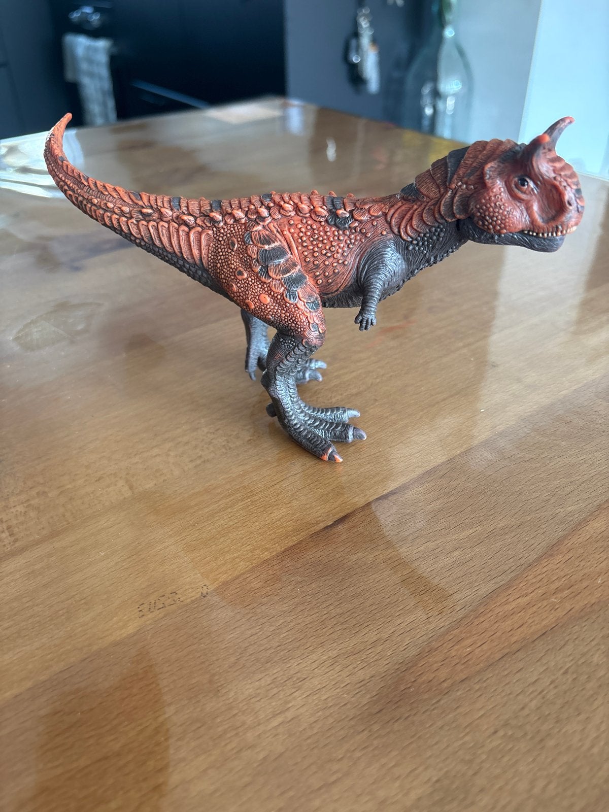 Dinosaurus speelgoedfiguur - Carnotaurus, Ophalen, Zo goed als nieuw