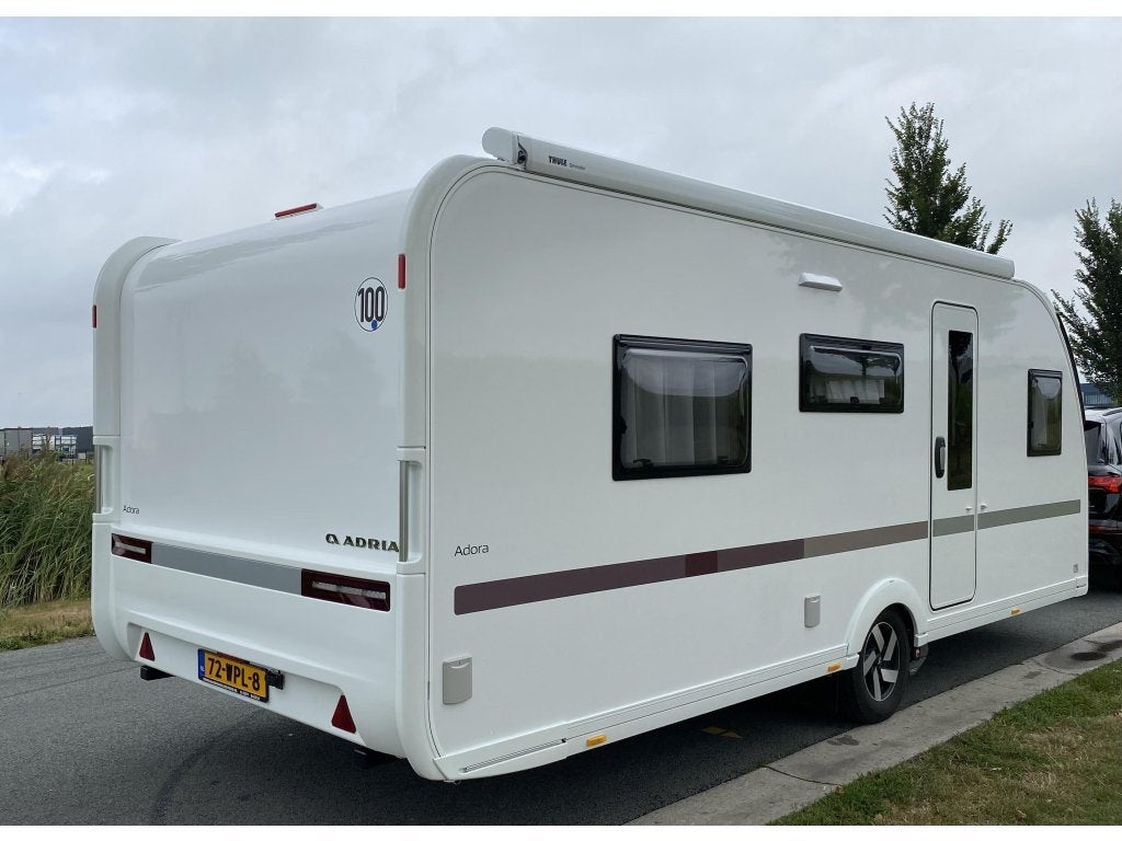 Adria Adora 593 UP - Queens-E&P level (1058490), Caravans en Kamperen, Rondzit, Particulier, Adria, 6 tot 7 meter