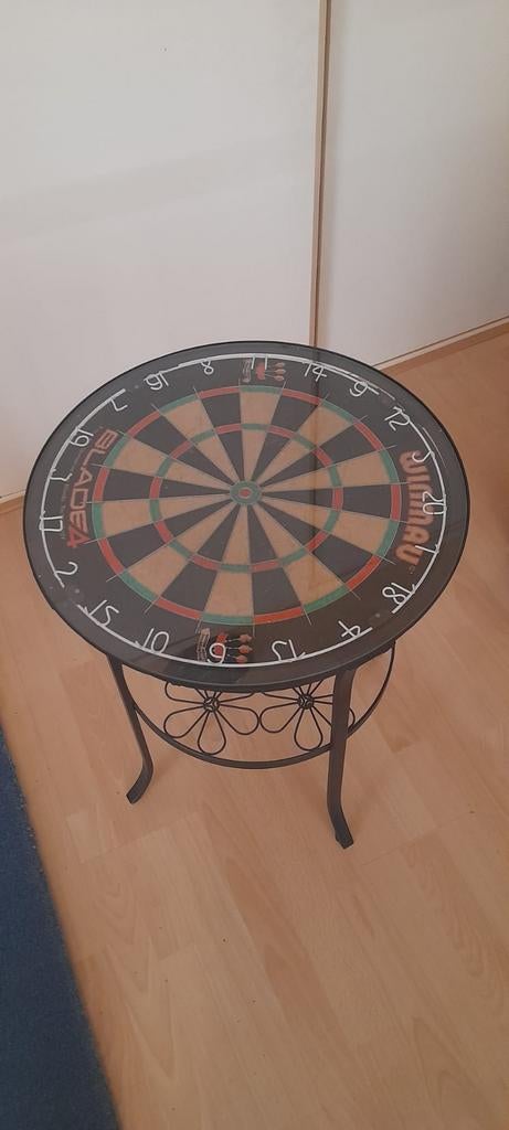 Unieke dartbord salontafel met glazen blad, Ophalen, Gebruikt, Dartbord