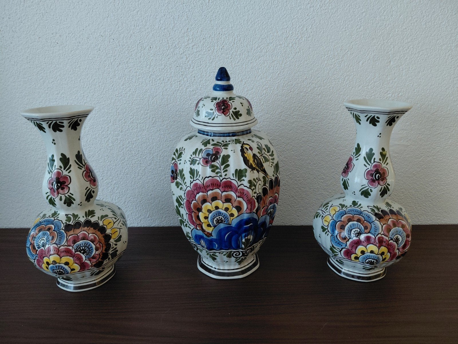 Delfts handgeschilderde vazen set (schouw / kast stel), Ophalen of Verzenden