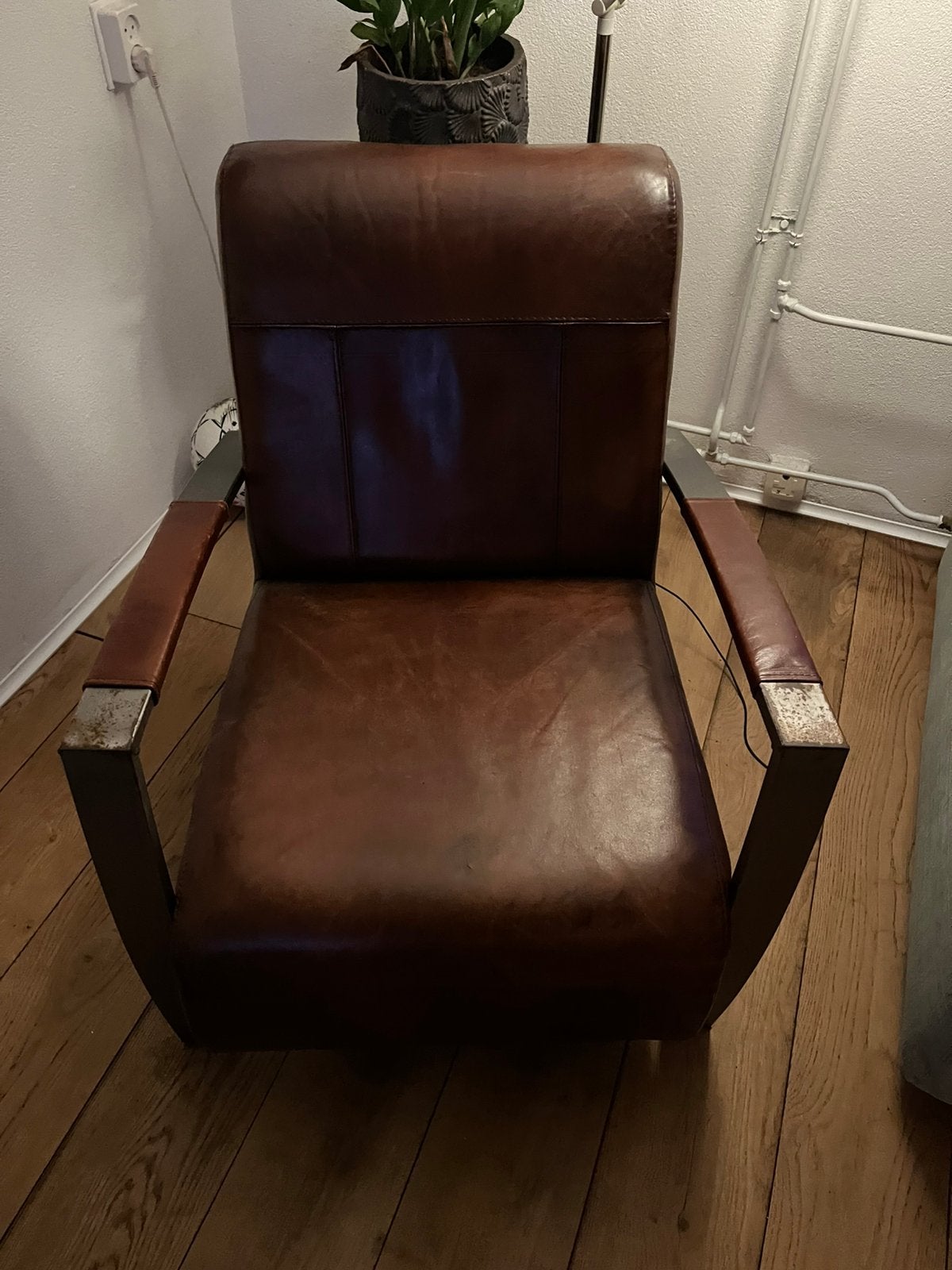 Schapenleren fauteuil, Huis en Inrichting, Fauteuils, Gebruikt, Ophalen of Verzenden, 50 tot 75 cm, Chique