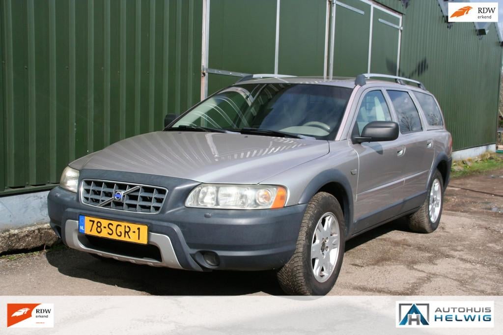 Volvo XC70 2.5 T AUTOMAAT, LEDER, PANORAMADAK, TREKHAAK, APK, Automaat, 1732 kg, XC70, 2521 cc