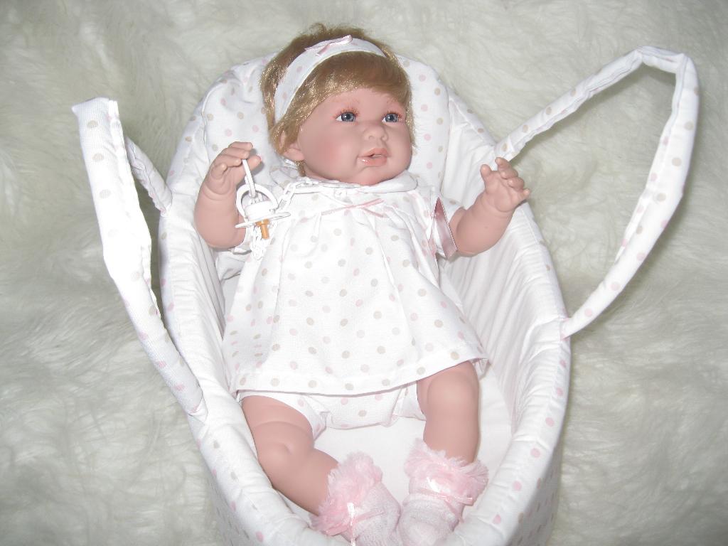Berbesa babypop met haar geluid reiswieg en speen baby pop, Berbesa, Nieuw, Ophalen of Verzenden, Info@selintoys.nl
