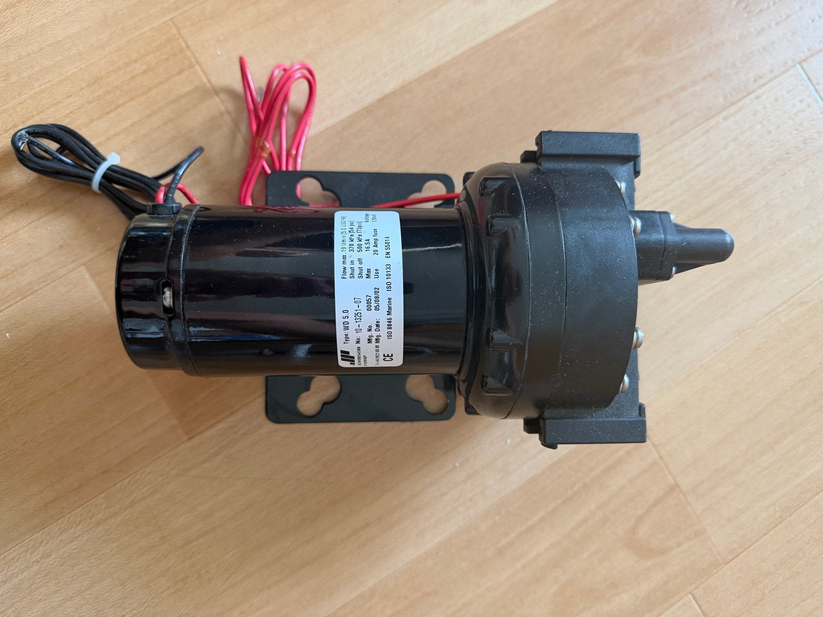 Johnson dekwaspomp 12 volt, Ophalen of Verzenden, Nieuw, Motor en Techniek, Zeilboot of Motorboot