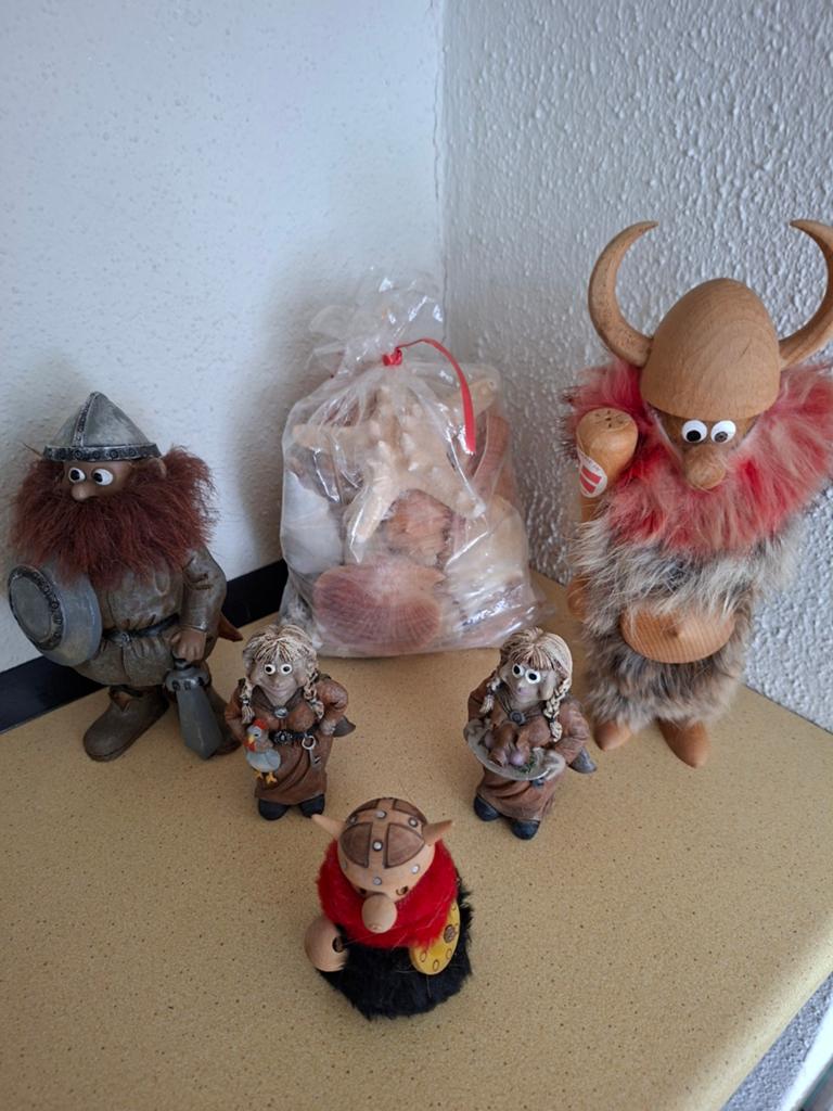 Verzameling van 5 Viking/Noorse beeldjes en schelpjes, Verzamelen, Poppetjes en Figuurtjes, Ophalen of Verzenden, Zo goed als nieuw
