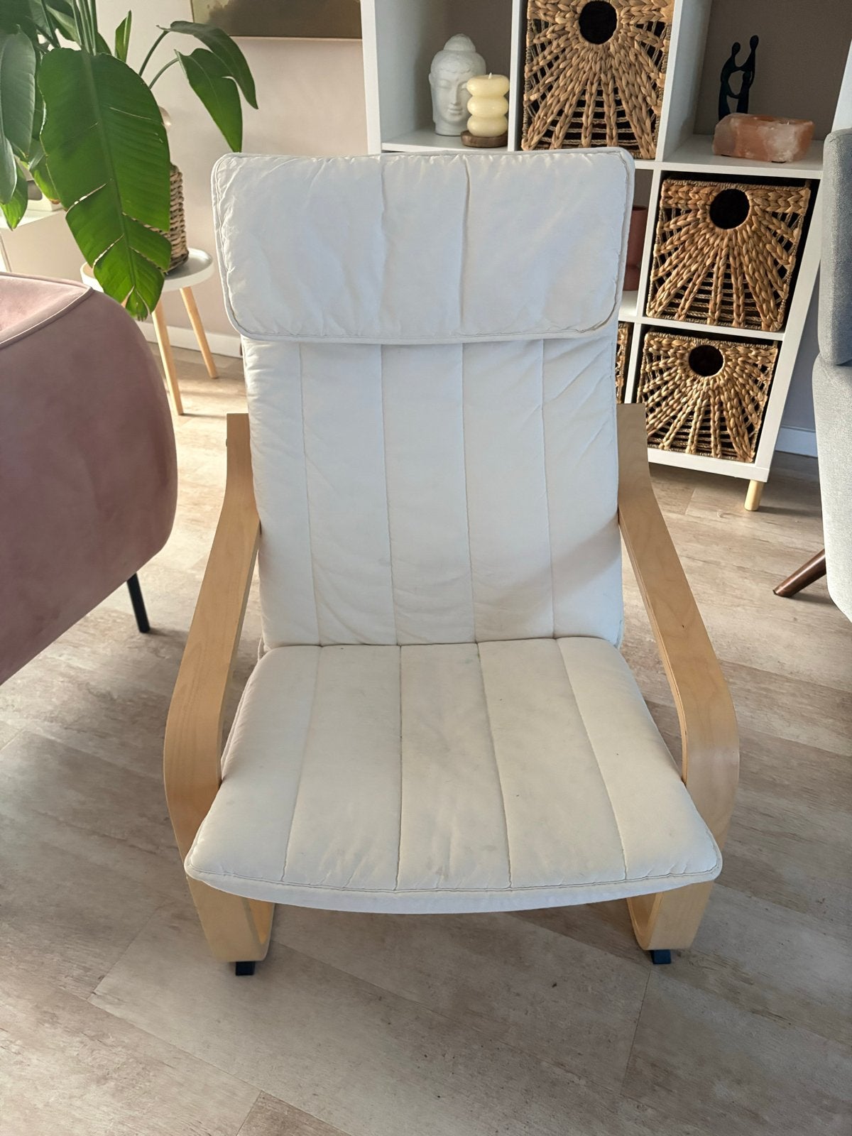 Comfortabele fauteuil met lichte houten frame, Ophalen, Gebruikt, Wit, Eén