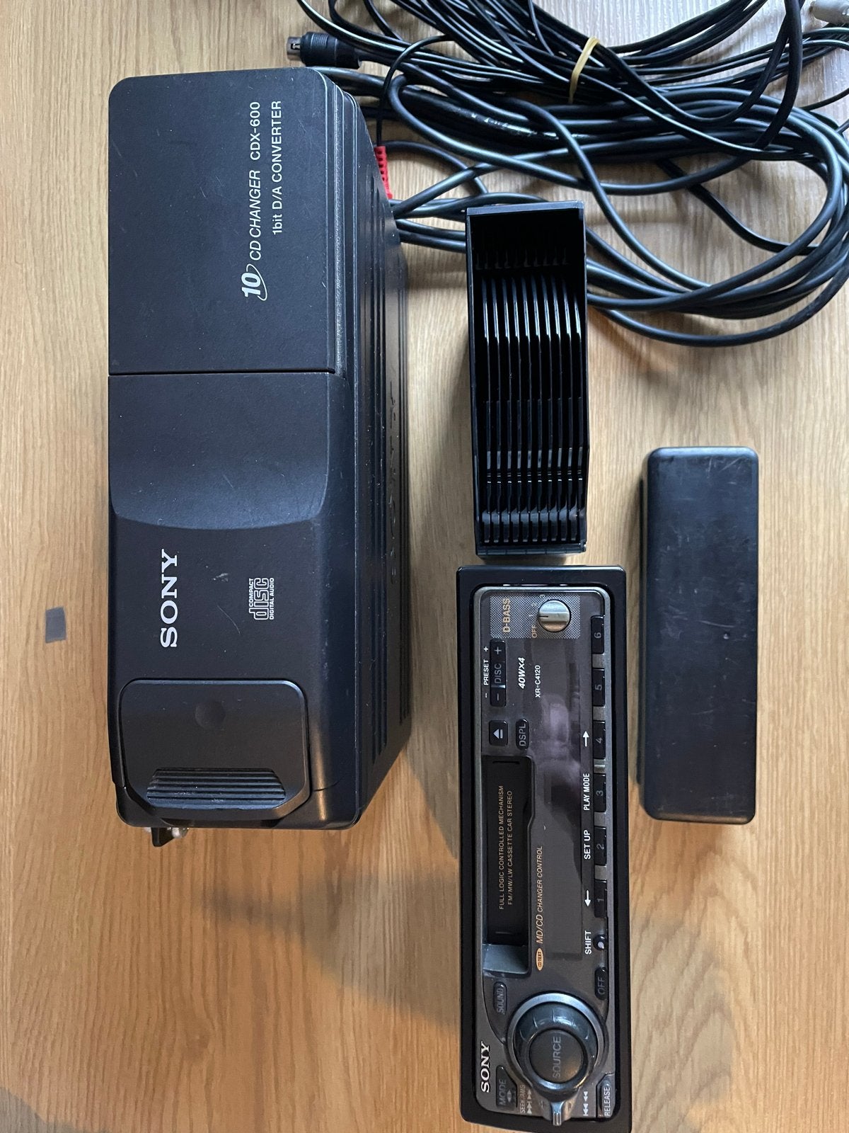 Sony XR-C4120 Autoradio met CDX-600 CD-wisselaar, Auto diversen, Autoradio's, Ophalen, Gebruikt