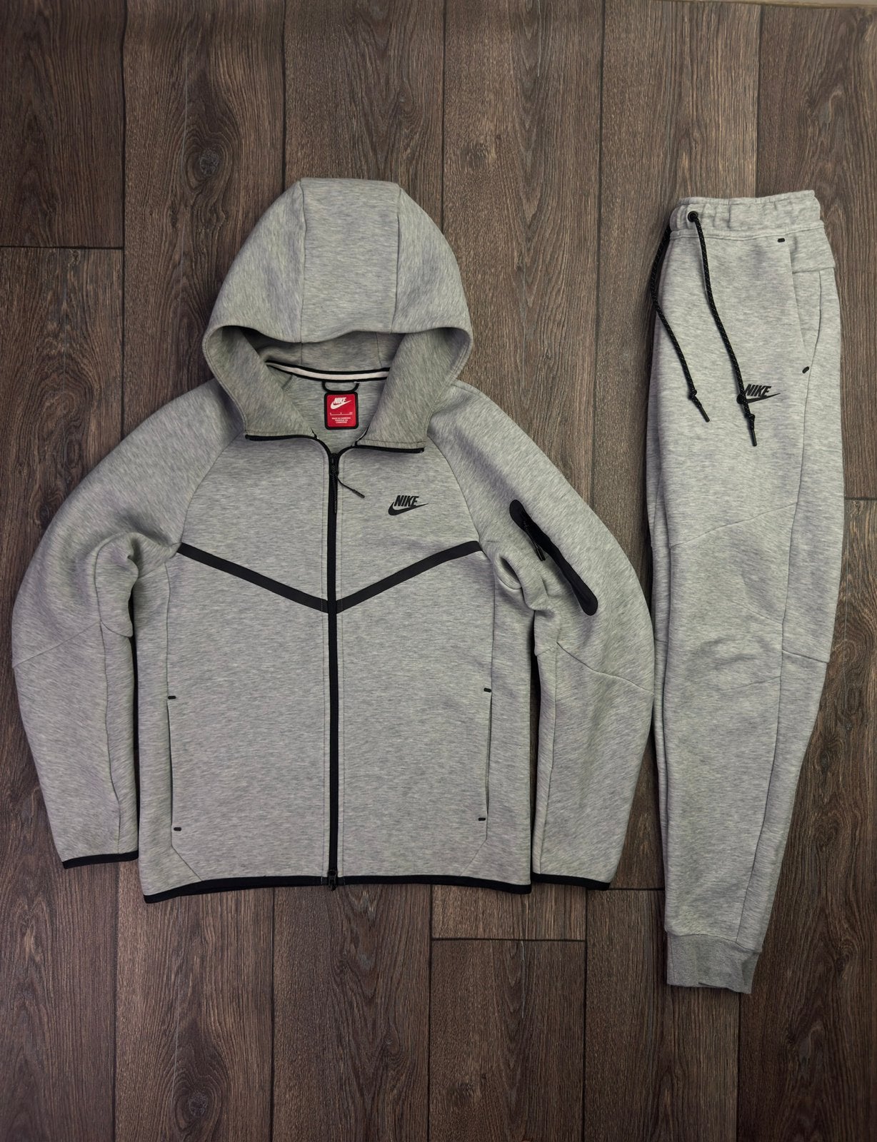 Nike Tech Fleece Trainingspak Windrunner/Jogger maat S, Ophalen of Verzenden, Zo goed als nieuw