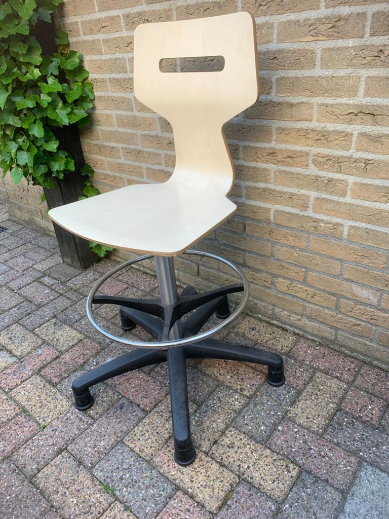 Houten bureaustoel / tekentafelstoel, Ophalen of Verzenden, Gebruikt, Overige kleuren, Bureaustoel
