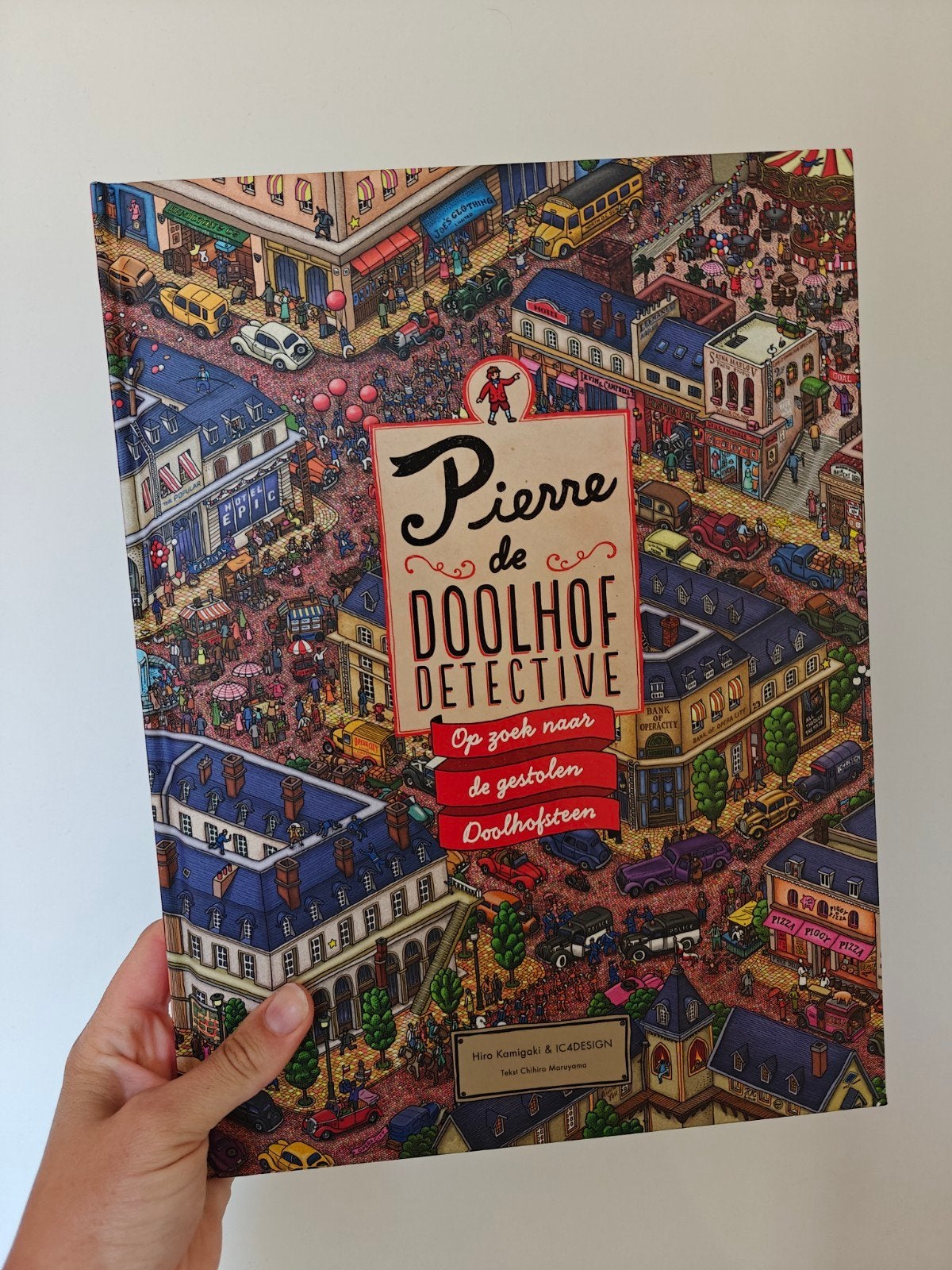Pierre de Doolhof Detective - Zo goed als nieuw, Ophalen of Verzenden, Zo goed als nieuw, Hiro Kamigaki & IC4DESIGN