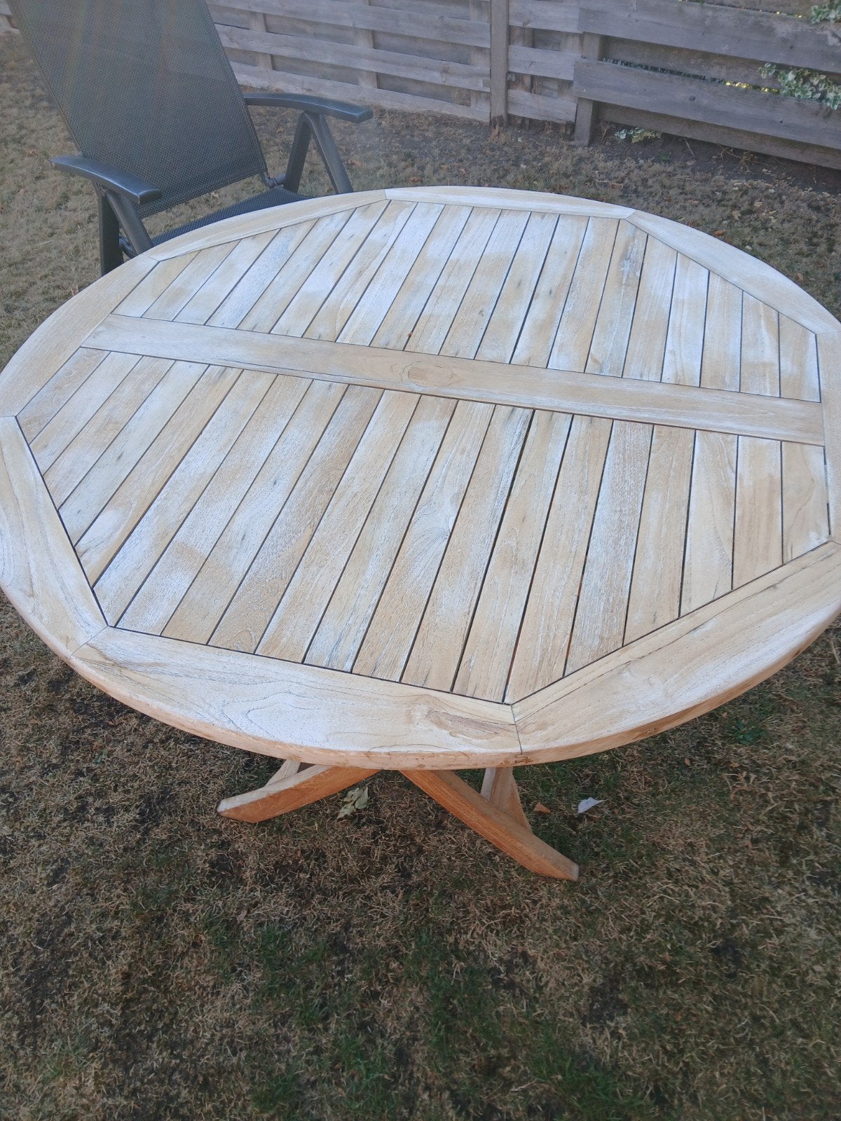 Inklapbare teakhouten tafel, Ophalen, Gebruikt, Rond, Teakhout