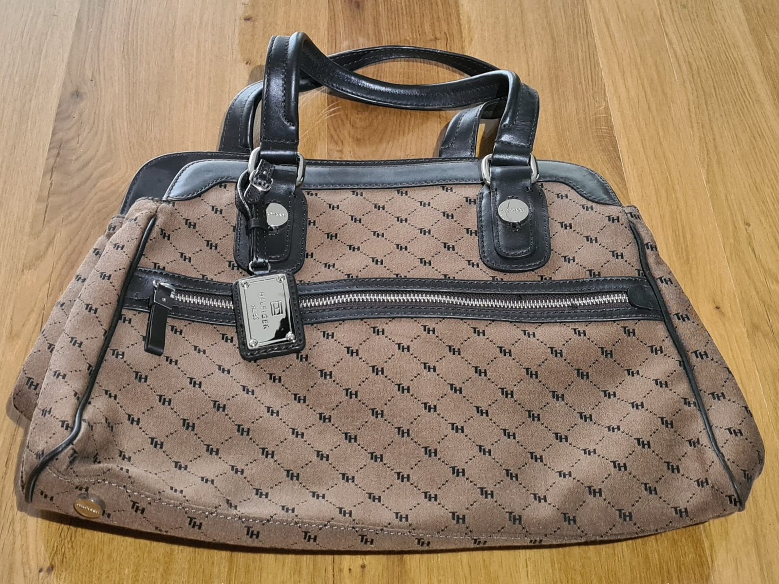 Tommy Hilfiger handtas bruin, Gebruikt, 20 tot 30 cm, Bruin, Minder dan 40 cm