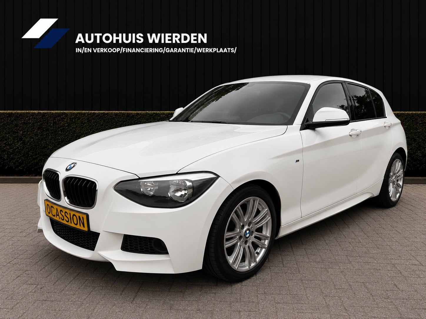 BMW 1-serie 114i M Sport Alcantara, Auto's, 1-Serie, Achterwielaandrijving, Gebruikt, 4 cilinders