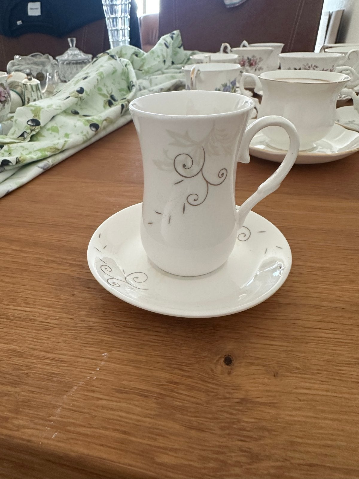 Karaca koffiekopje met schotel - Wit met decoratie, Ophalen