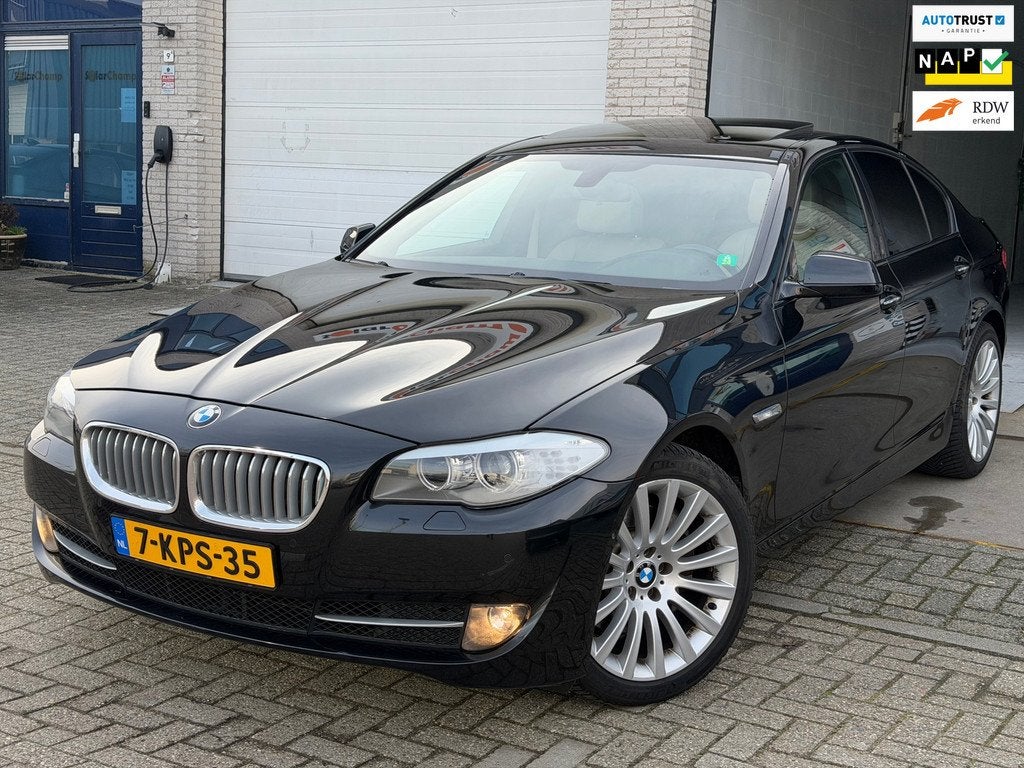 BMW 5-serie 528i/ M pakket/ nap/ 3e EIG/ dealeronderhouden/, Automaat, Euro 5, Gebruikt, 2000 kg