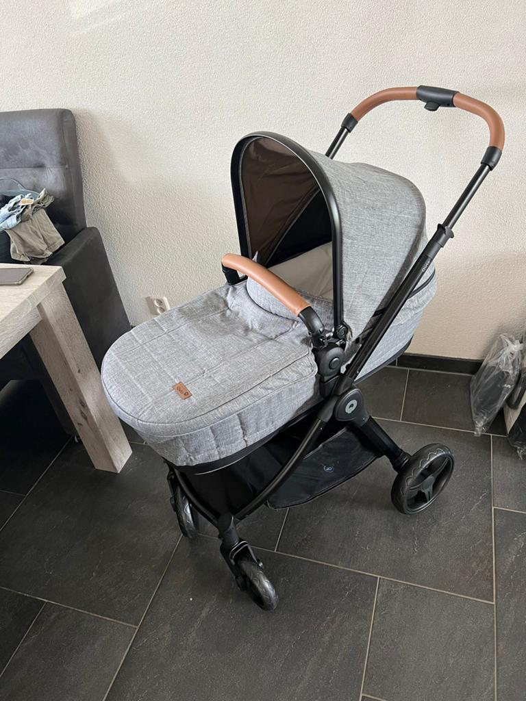 Qute 2-in-1 kinderwagen, Gebruikt, Verstelbare duwstang, Ophalen, Kinderwagen