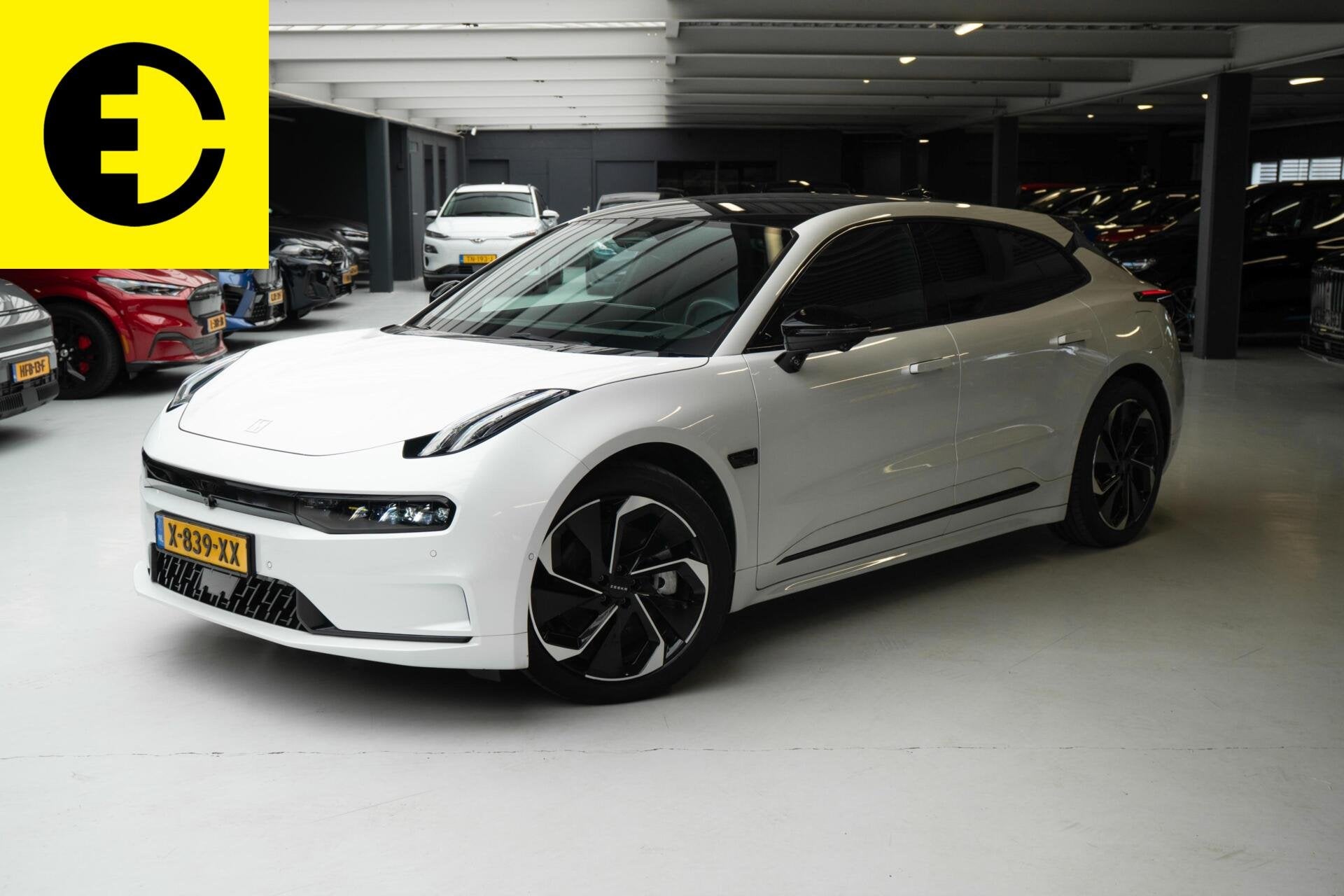 Zeekr 001 RWD Long Range 100 kWh | SOH 99% | Alcantara/Leder, Auto's, ZEEKR, Automaat, Gebruikt, 110 €/maand, Wit