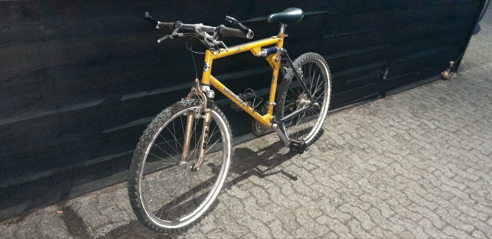 giant mountainbike, Ophalen, Gebruikt, Velgrem, Aluminium