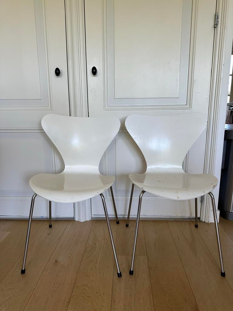 2x Fritz Hansen Vlinderstoelen - Wit (1988), Ophalen